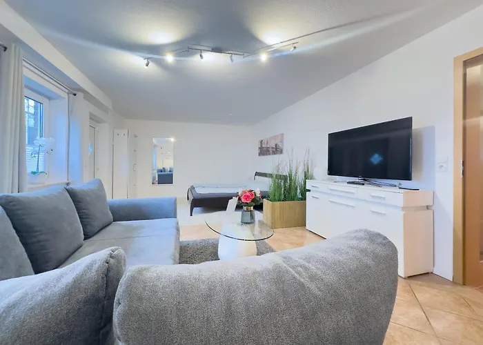 Appartamento Moderne L Ruhige Lage Nahe L Wenige Minuten Ins Zentrum Von
