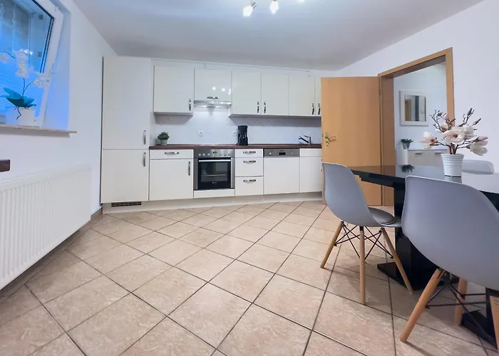 Appartamento Moderne L Ruhige Lage Nahe L Wenige Minuten Ins Zentrum Von *